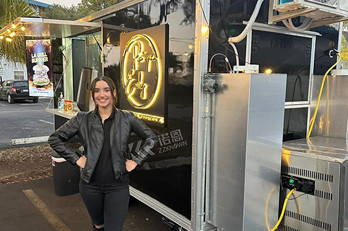 Tswagstra's Street Food Truck in Miami for Fast Food Business