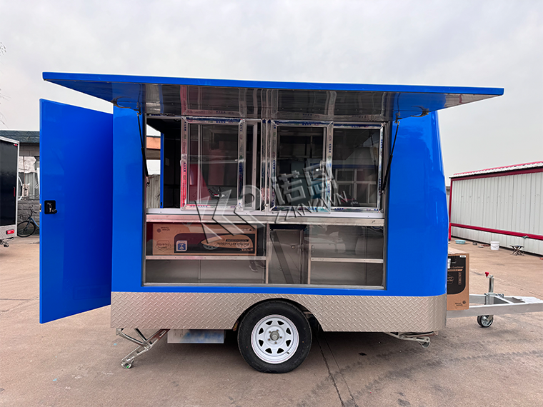 Customized Food Truck with Large Selling Window