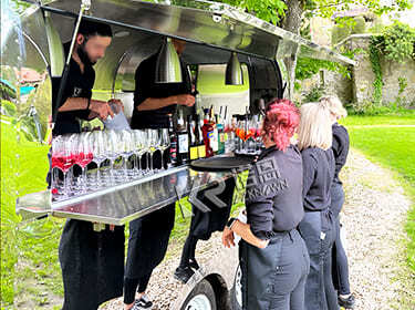 Stainless Steel Food Trailer Airstream Food Trucks For Weddings