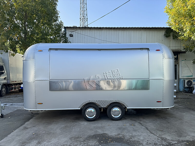 Aluminum Oxide Material Silver Custom Airstream Food Truck 