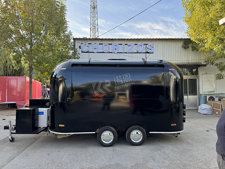 4m / 13.1ft Black Stainless Steel Spray Paint Airstream Chorizos Food Truck 