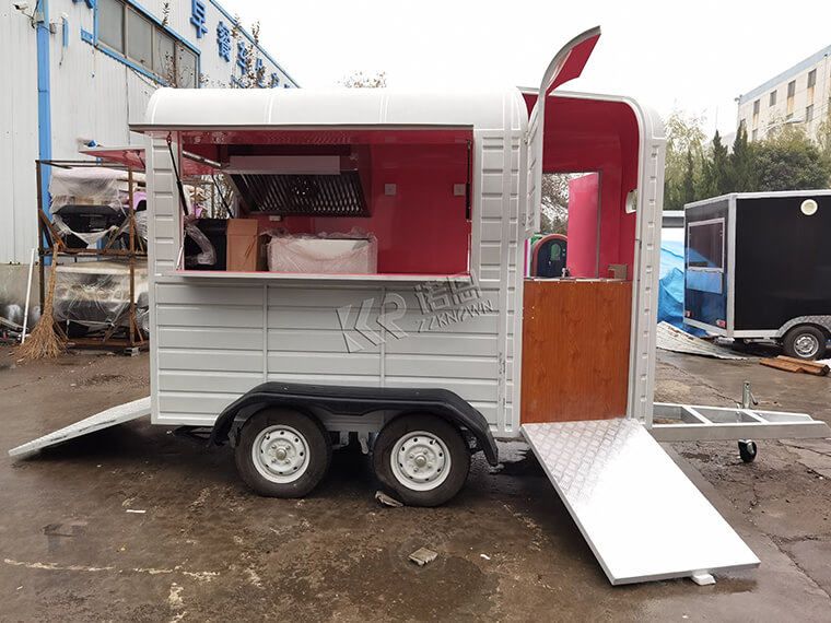 Custom Retro & Vintage Food Trailers / Campers / Caravans For Sale