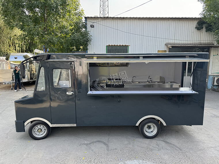 American Standard 110V 5m Retro Electric Food Truck (Battery Not Included)