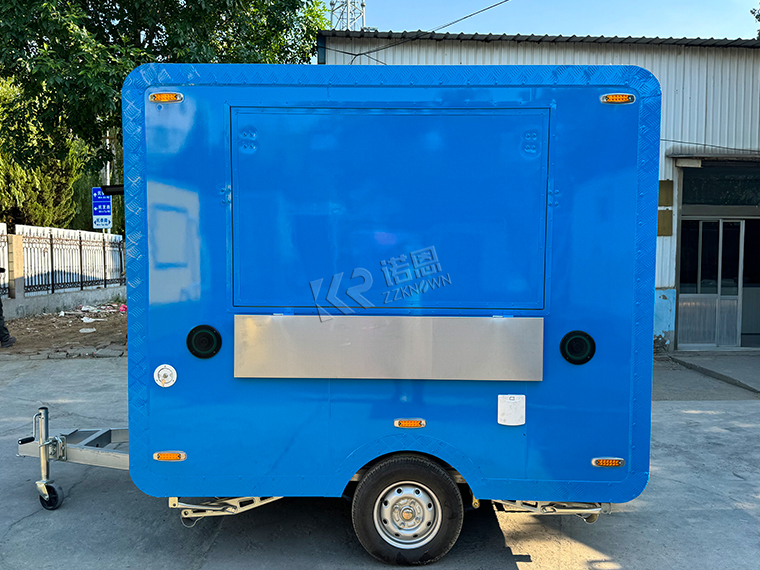 2.5m / 8.2ft small food truck business for sale