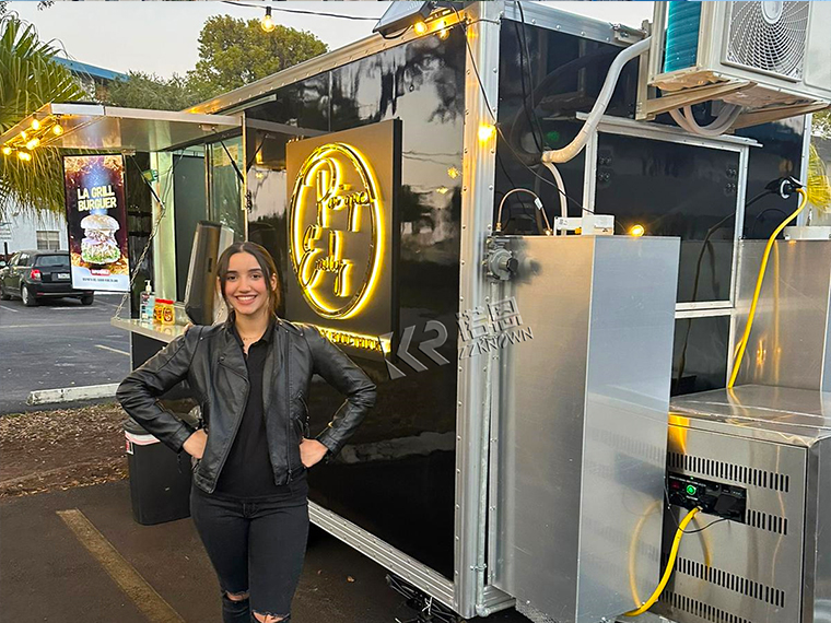 customized food truck