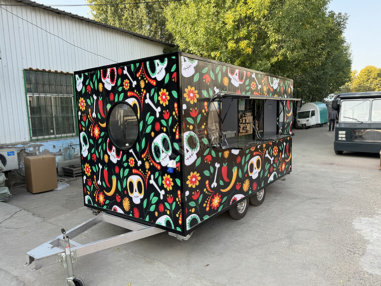 Customized Semi-Round Window Square Food Truck With Full Car Logo