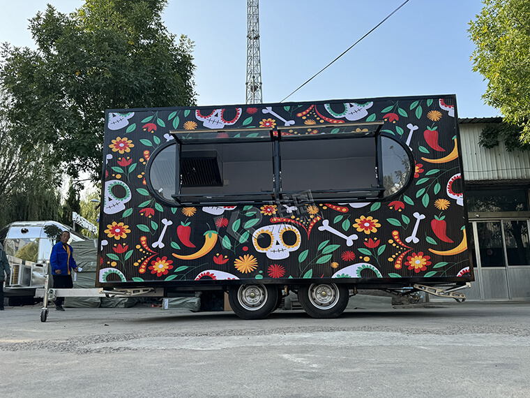 Customized Semi-Round Window Square Food Truck With Full Car Logo