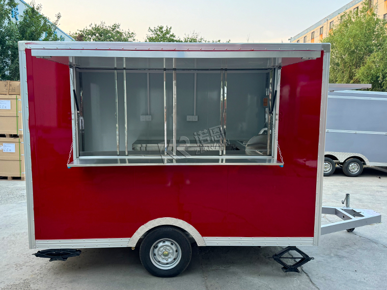 Rolling Kitchens Custom Food Trucks & Trailers