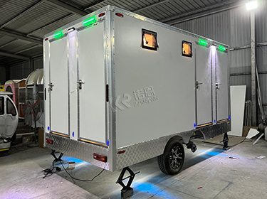 Luxury 4 Stall Portable Toilet On Trailer For Parties