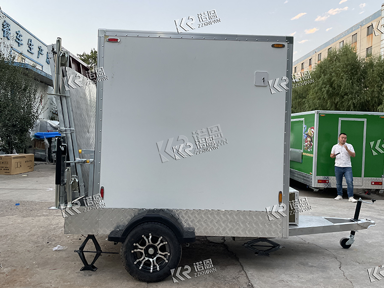 Luxury Portable Toilet Trailer For Handicapped Person