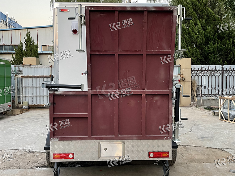 Luxury Portable Toilet Trailer For Handicapped Person