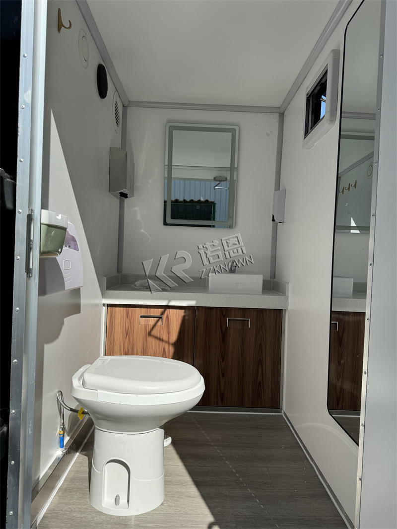 air conditioned luxury mobile restroom shower trailer for sale