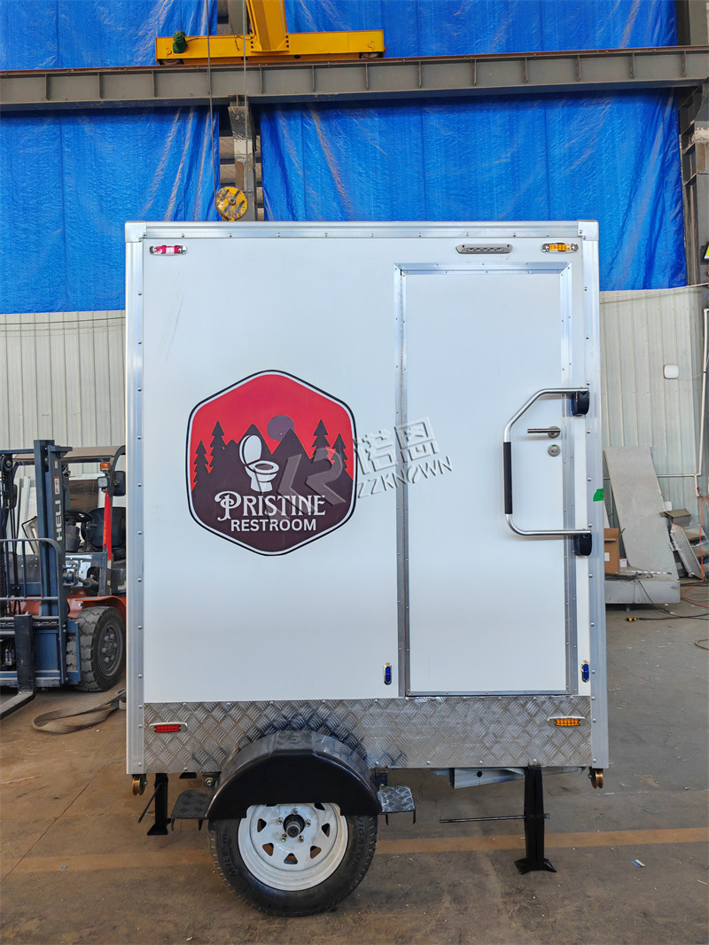 air conditioned luxury mobile trailer portable restrooms for sale