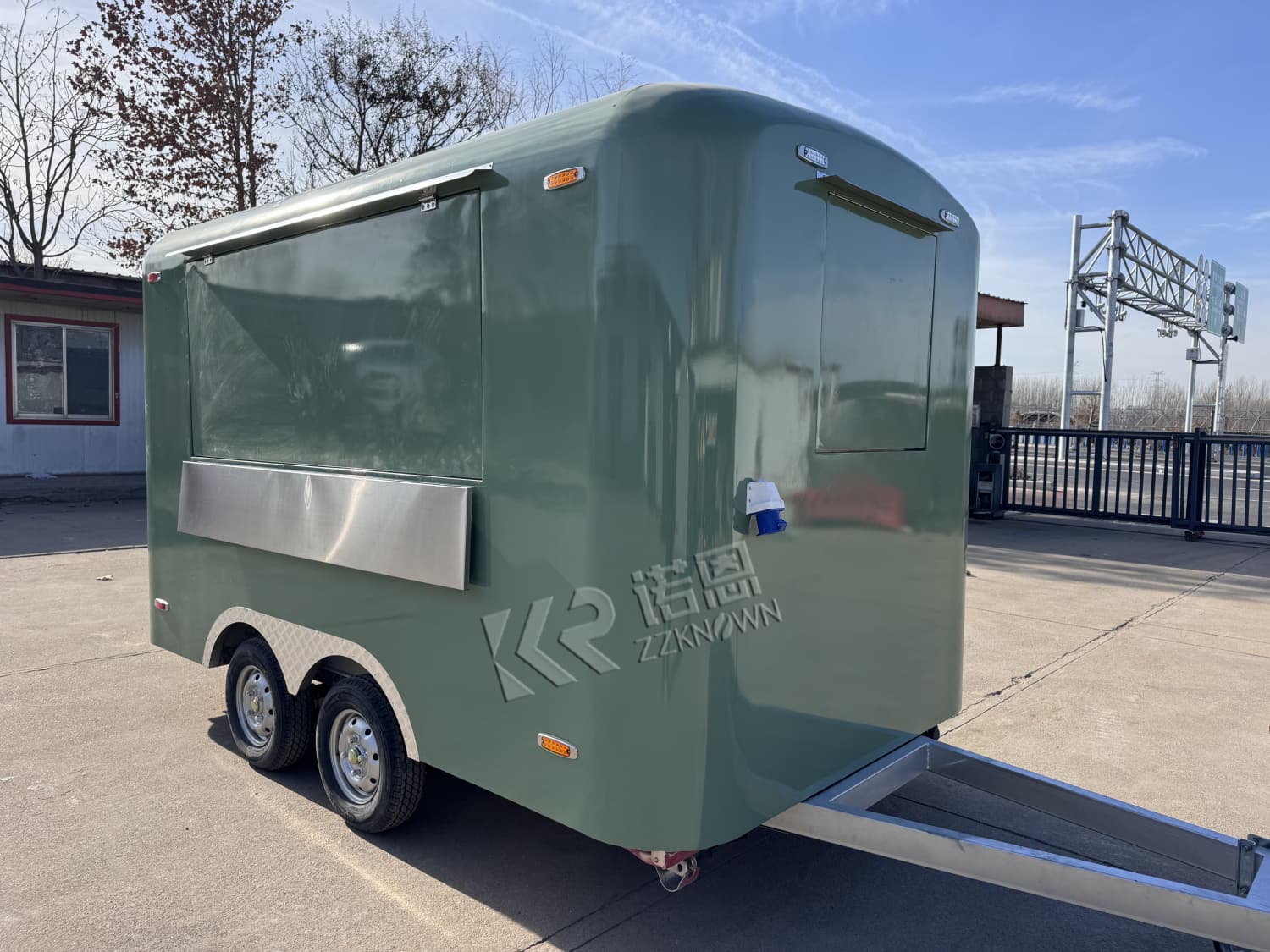 Factory price custom built breakfast food truck for sale